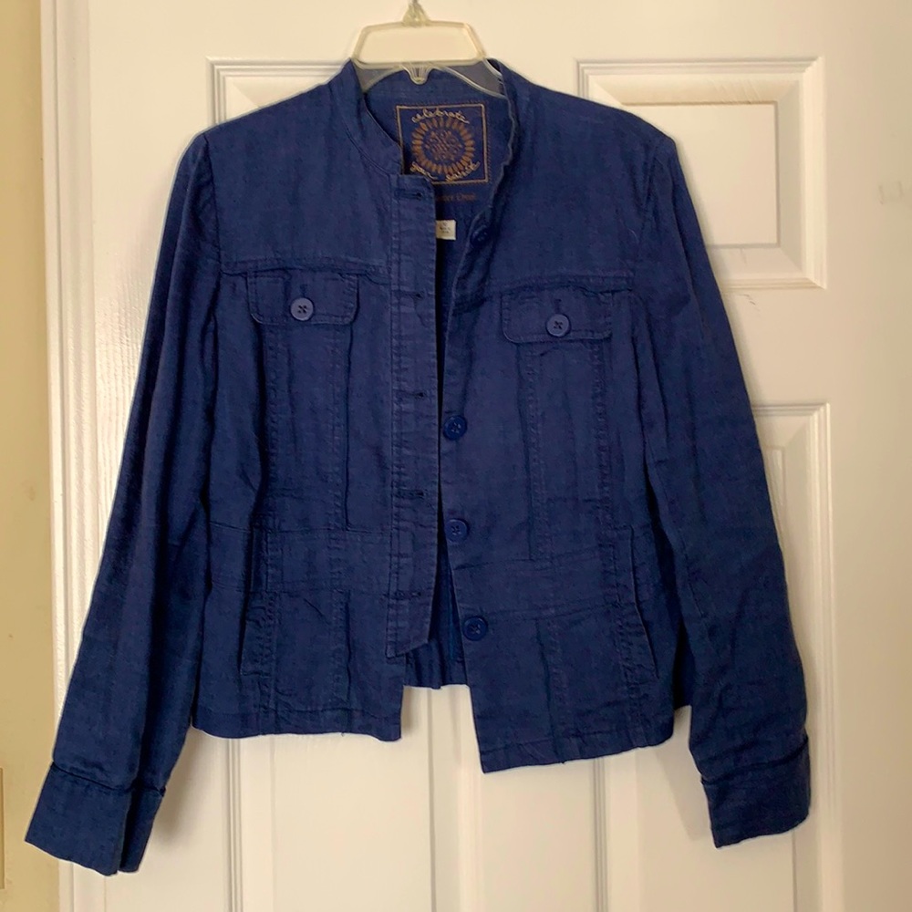 Blue Coldwater Creek light jacket with pockets.